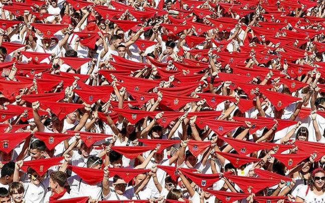 Imagen del &uacute;ltimo cohete de Murchante, el de 2019, que se lleva sin celebrar dos a&ntilde;os y se espera con ganas.