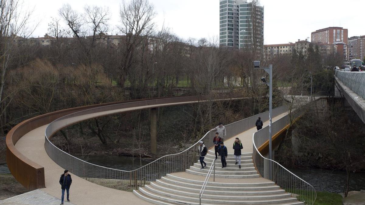 La pasarela de San Jorge en 2016 costó unos 970.000 euros.
