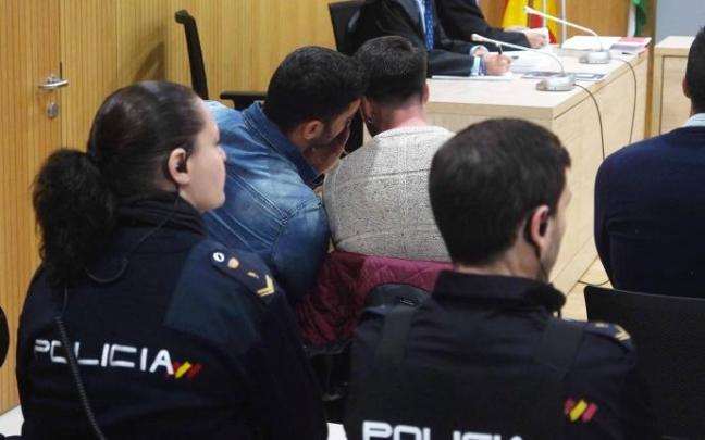 Imagen de archivo de Cabezuelo y Escudero, dos de los miembros de La Manada, durante el juicio Imagen de archivo de Cabezuelo y Escudero, dos de los miembros de La Manada, durante el juicio
