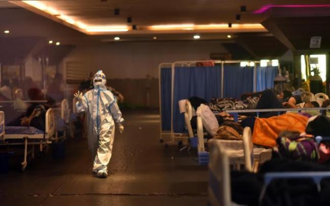 Los viajeros procedentes de India deberán hacer cuarentena de diez días