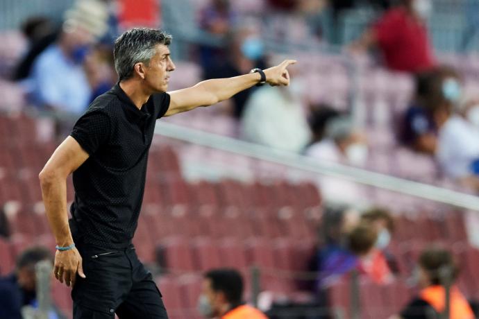 Imanol Alguacil, durante el partido de Barcelona.