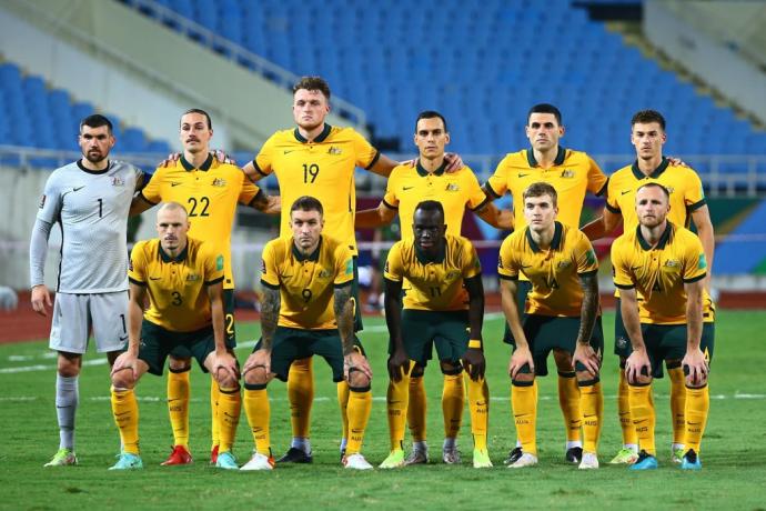 Ryan, el portero txuri-urdin, camina firme hacia el Mundial de Catar con la selección australiana