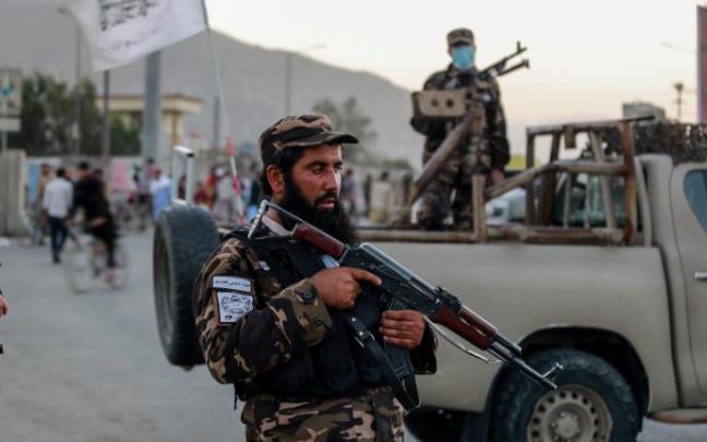 El Estado Islámico reclama la autoría del atentado en una mezquita de Kabul El Estado Islámico reclama la autoría del atentado en una mezquita de Kabul