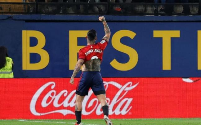 Chimy Ávila celebra el segundo gol del equipo rojillo tras casi dos años sin marcar