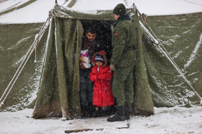 Imagen de migrantes en la frontera entre Polonia y Bielorrusia