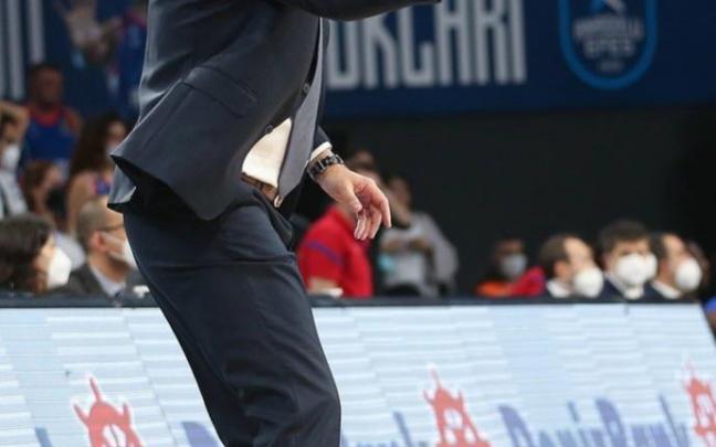 El entrenador Spahija El entrenador Spahija