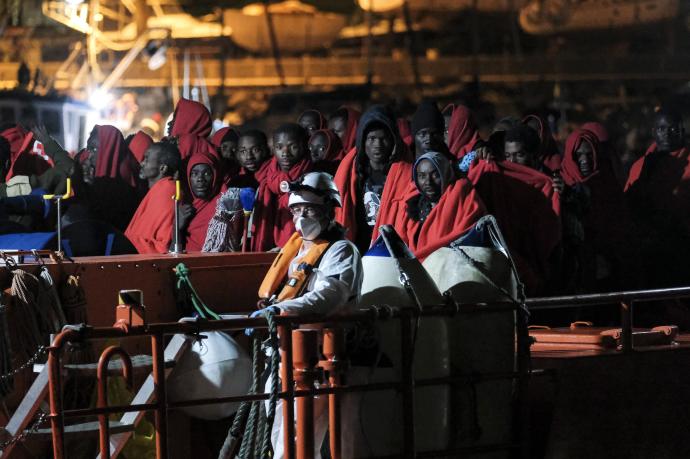 Rescatados 192 migrantes en aguas cercanas a Gran Canaria, uno fallecido