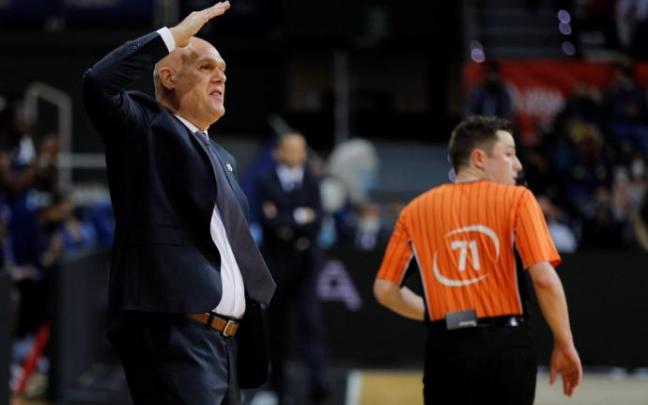 Neven Spahija se muestra contrariado en un lance del partido disputado esta tarde en Andorra