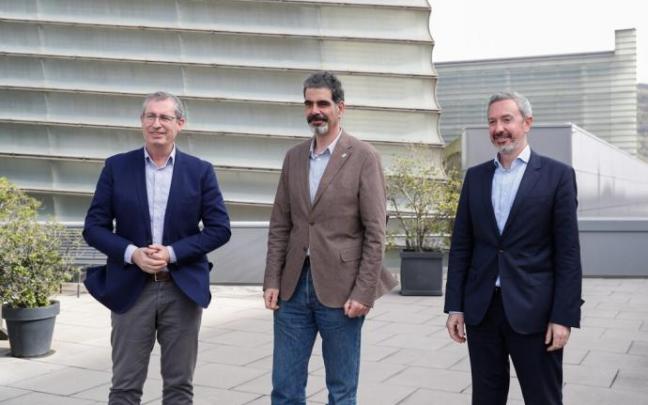 Markel Olano, Eneko Goia e Iker Goikoetxea, en el Kursaal.
