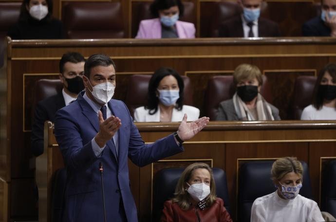 El presidente del Gobierno español, Pedro Sánchez, interviene durante la sesión de control al Gobierno.