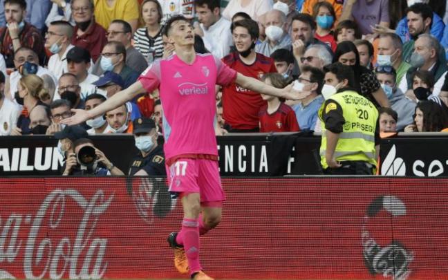 Budimir celebra su gol