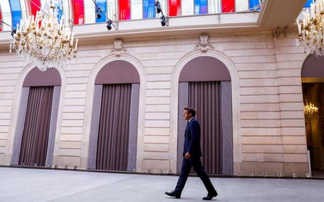 Bajo la promesa de "actuar", "amar" y "servir", Macron ha llamado a la colaboración.