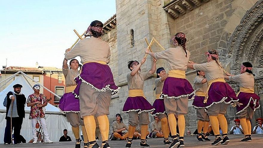 Un momento del paloteado del a&ntilde;o 2019.