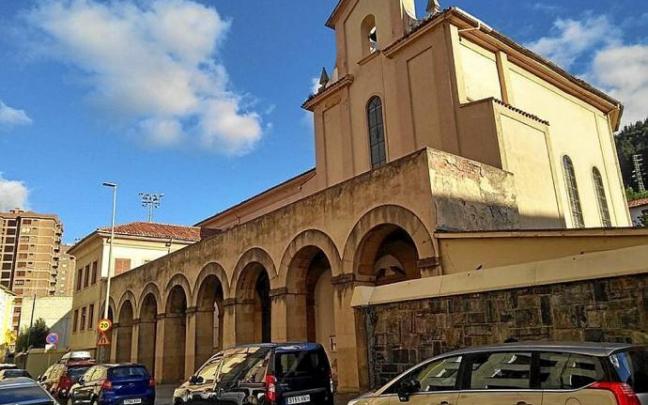 Vista del edificio del viejo convento de Ipurua, cuyos elementos más destacados se integrarán en el futuro equipamiento deportivo. Foto: J.Leon