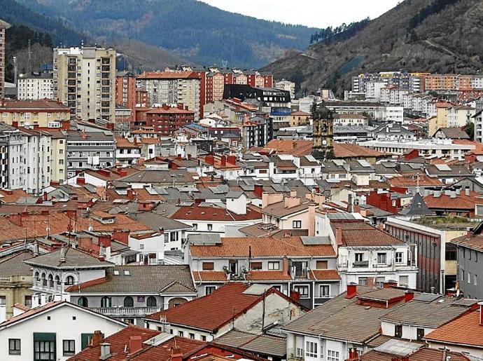 Vista parcial del entramado urbano de Eibar. Foto: J.Leon