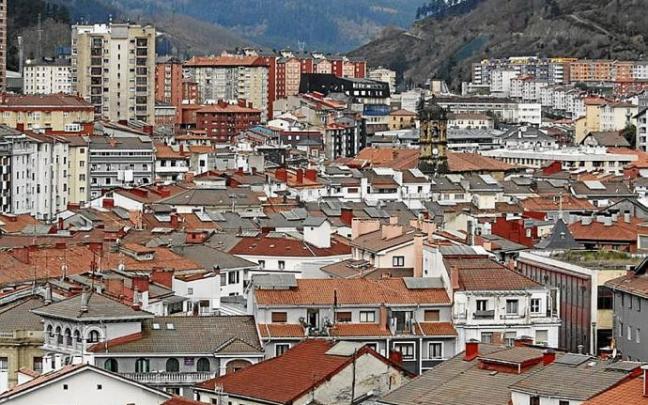 Vista parcial del entramado urbano de Eibar. Foto: J.Leon Vista parcial del entramado urbano de Eibar. Foto: J.Leon