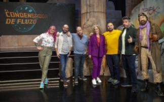 Imagen de familia del equipo de 'El condensador de fluzo'.