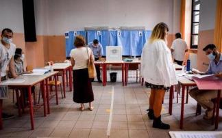 Imagen de un colegio electoral en Italia Imagen de un colegio electoral en Italia