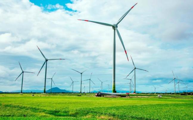Este viernes la electricidad se sitúa en los 140,82 euros el megavatio hora Este viernes la electricidad se sitúa en los 140,82 euros el megavatio hora