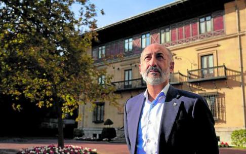 El presidente del Athletic, Aitor Elizegi, posa en Ibaigane. El presidente del Athletic, Aitor Elizegi, posa en Ibaigane.