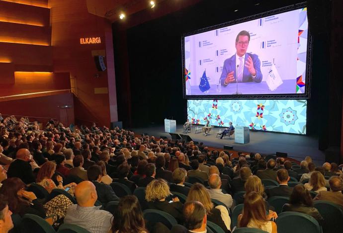 Encuentro de Elkargi con la intervención de Ricardo Mourinho-Félix, vicepresidente del Banco Europeo de Inversiones.