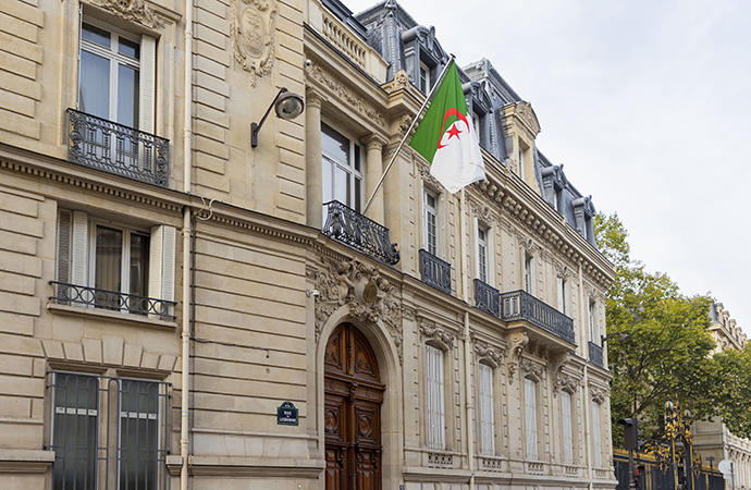 Sede de la Embajada argelina en París, Francia.