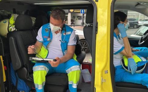Hallan a dos mujeres y un hombre muertos a balazos. Hallan a dos mujeres y un hombre muertos a balazos.