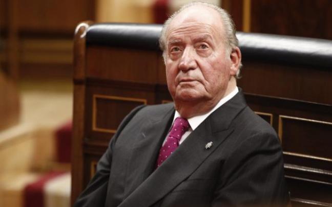 Juan Carlos I querría volver a España con una asignación económica, según El Confidencial.