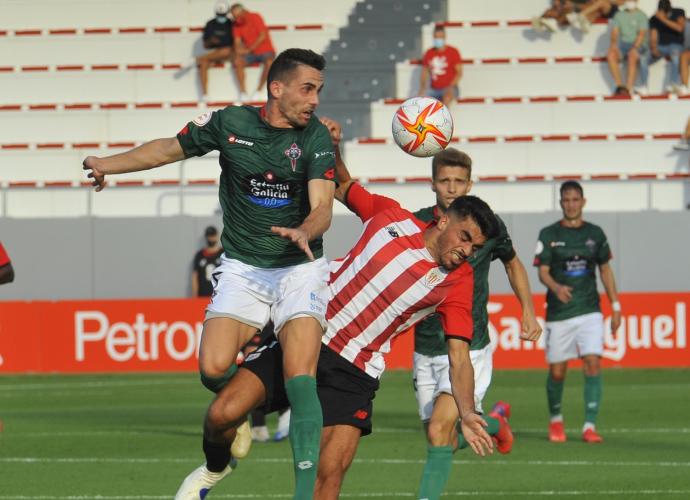 El Bilbao Athletic se dejó empatar por el Racing de Ferrol en dos ocasiones.