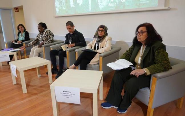 Expertos y responsables de organizaciones humanitarias de África, América Latina y Oriente Medio, en las jornadas Género en la Acción Humanitaria. Expertos y responsables de organizaciones humanitarias de África, América Latina y Oriente Medio, en las jornadas Género en la Acción Humanitaria.