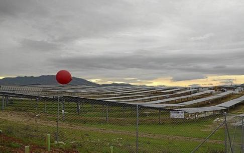 Parque solar situado en las inmediaciones del complejo de Arasur. Parque solar situado en las inmediaciones del complejo de Arasur.