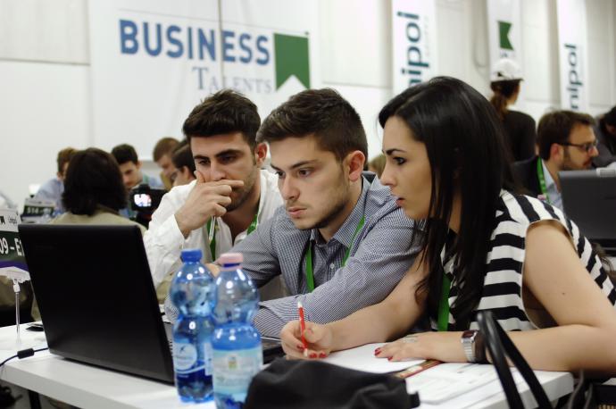 Un total de 19 universitarios y estudiantes de Grado Superior de Euskadi compiten en la II edición de 'Business Talents'.