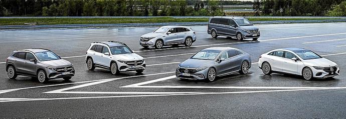 Mercedes eléctricos: enchufados a las buenas sensaciones