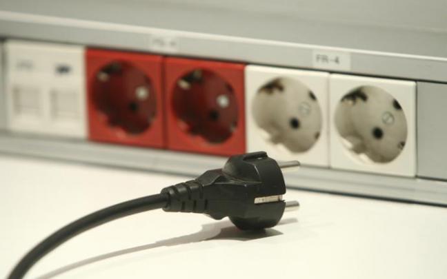 El precio máximo de la luz para este martes se dará entre las 19.00 y las 20.00 horas