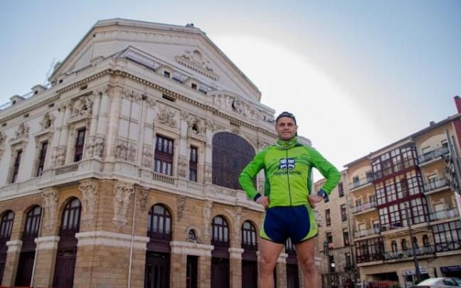 El atleta Edu Zapata ha organizado los maratones en Bilbao para recaudar fondos para ASPANOVAS
