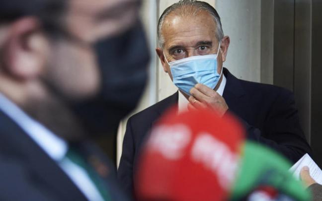 Enrique Maya, alcalde de Pamplona