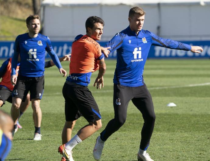 La Real continúa preparando en Zubieta el partido de este domingo ante el Granada