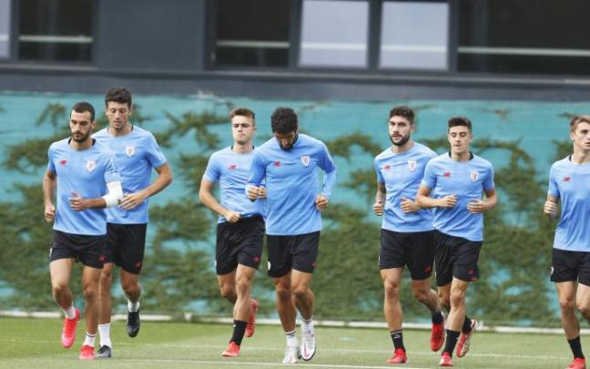 Ander Lorente, Raúl García, Unai Nuñez y Nico Serrano, ayer en Lezama.