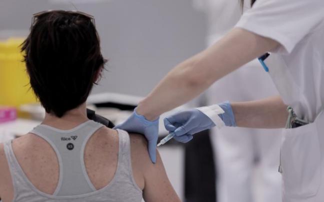 Reino Unido aprueba el uso de la primera pastilla antiviral contra la covid