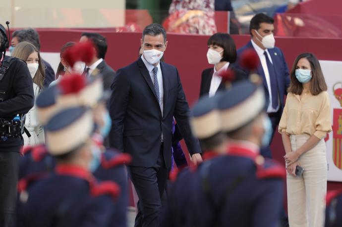 Abucheos y gritos de dimisión a Sánchez marcan el desfile del 12 de octubre