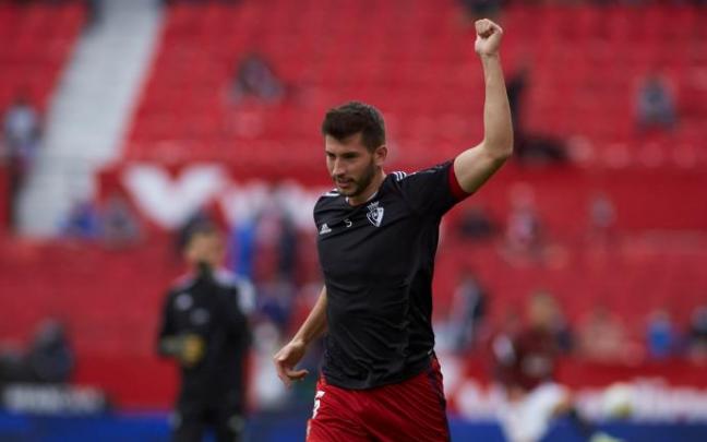 David García, en el calentamiento previo al partido en el Sánchez Pizjuán