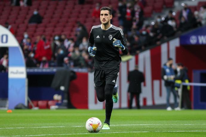 Sergio Herrera, calentando en el Metropolitano