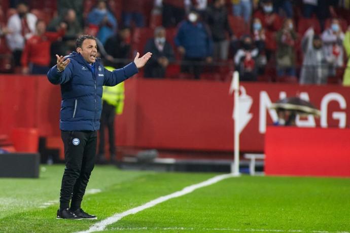 Javi Calleja, durante el Sevilla-Alavés en el Sánchez Pizjuán.