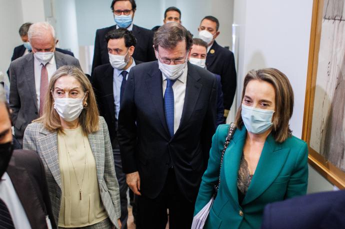 La ex ministra y diputada del PP, Ana Pastor; el expresidente del Gobierno, Mariano Rajoy, y la portavoz del Grupo Popular en el Congreso, Cuca Gamarra