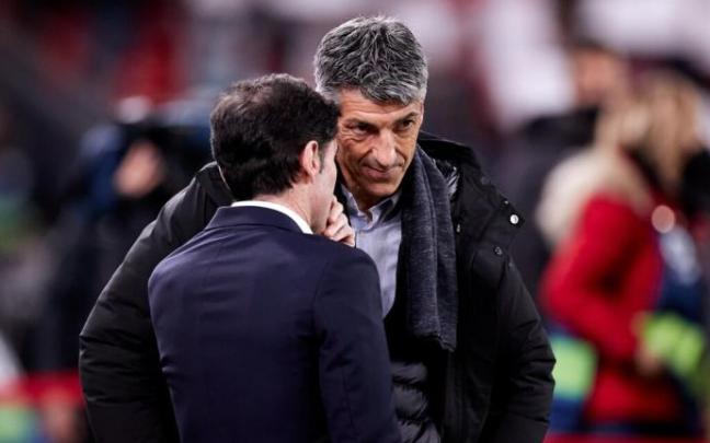 Imanol charla con Marcelino