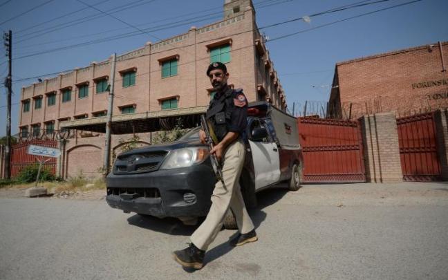 Un agente de la Policía de Pakistán.