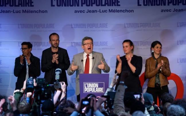 El candidato izquierdista Jean-Luc Mélenchon, ha llamado a votar a Le Pen mientras que el resto de formaciones de derecha, socialistas y ecologistas han pedido el voto para Macron en segunda vuelta