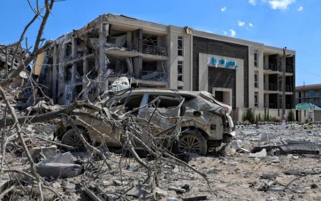 Un edificio destruido tras un bombardeo del ejército ruso en Odesa.