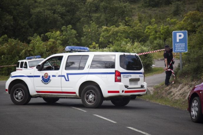 Un vehículo de la Ertzaintza