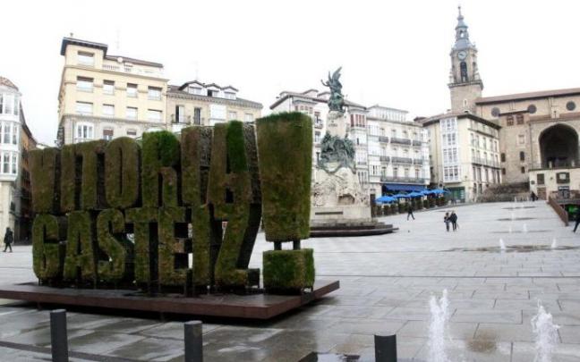Escultura vegetal emblema de la Capital Verde Europea